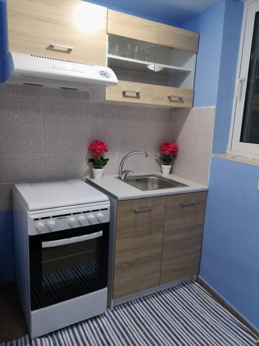 Valantas Garden Suite Lardos Exteriér fotografie
